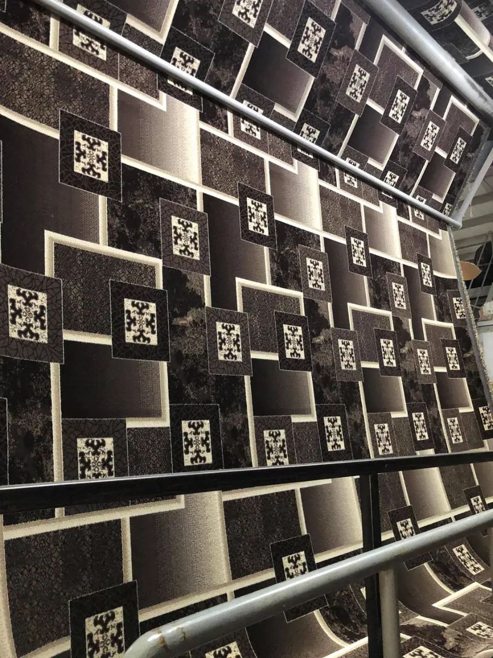 سجاد فاخر من شركة الديوان