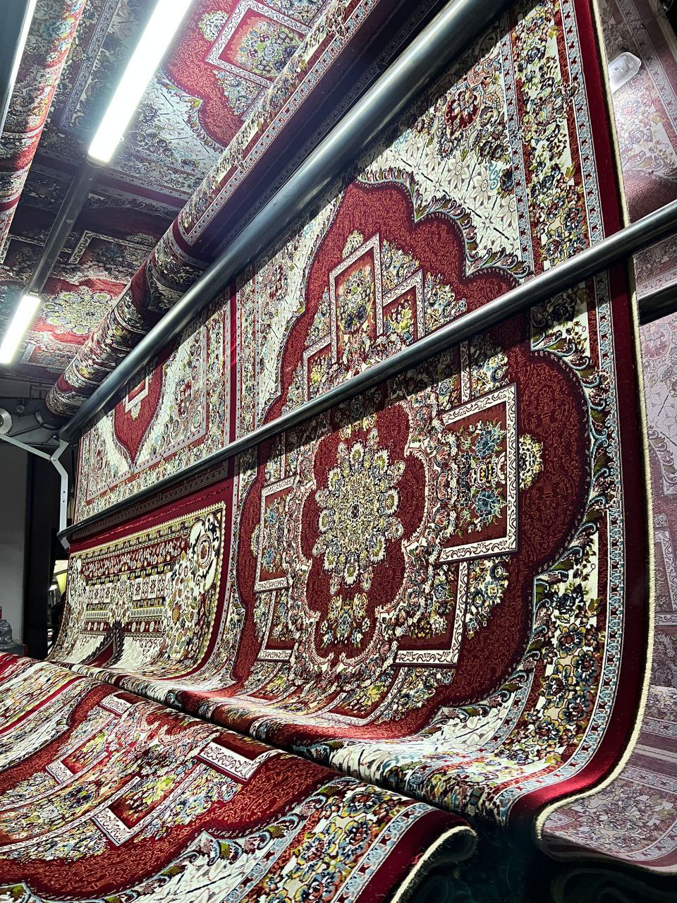 سجاد فاخر من شركة الديوان